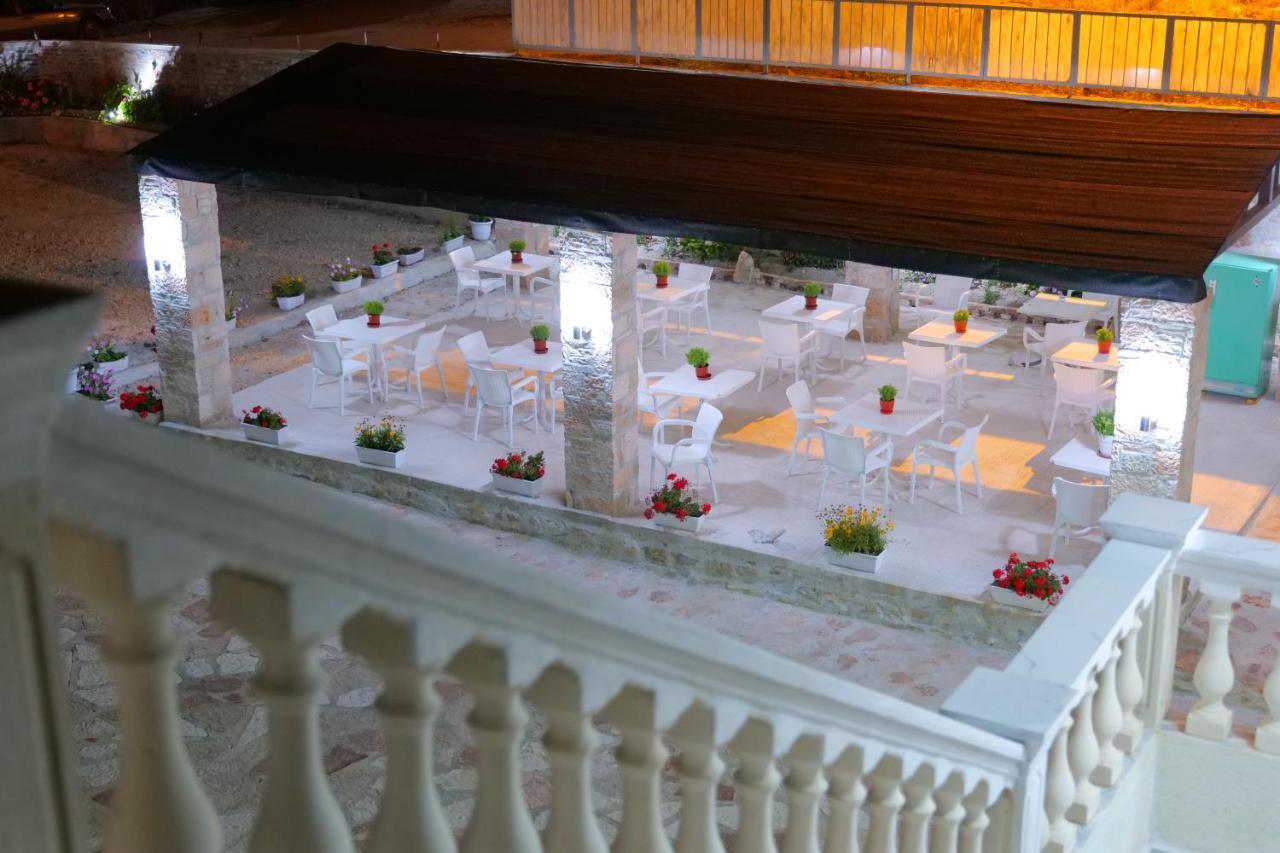 סרנדה Villa Josana מראה חיצוני תמונה
