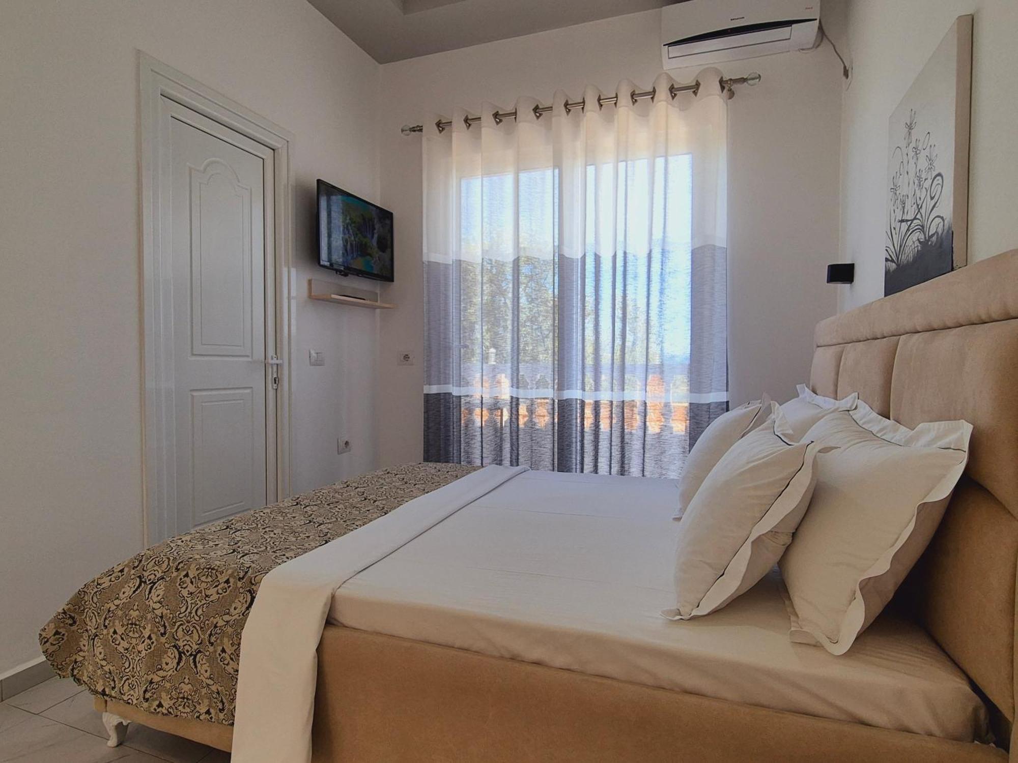 סרנדה Villa Josana מראה חיצוני תמונה